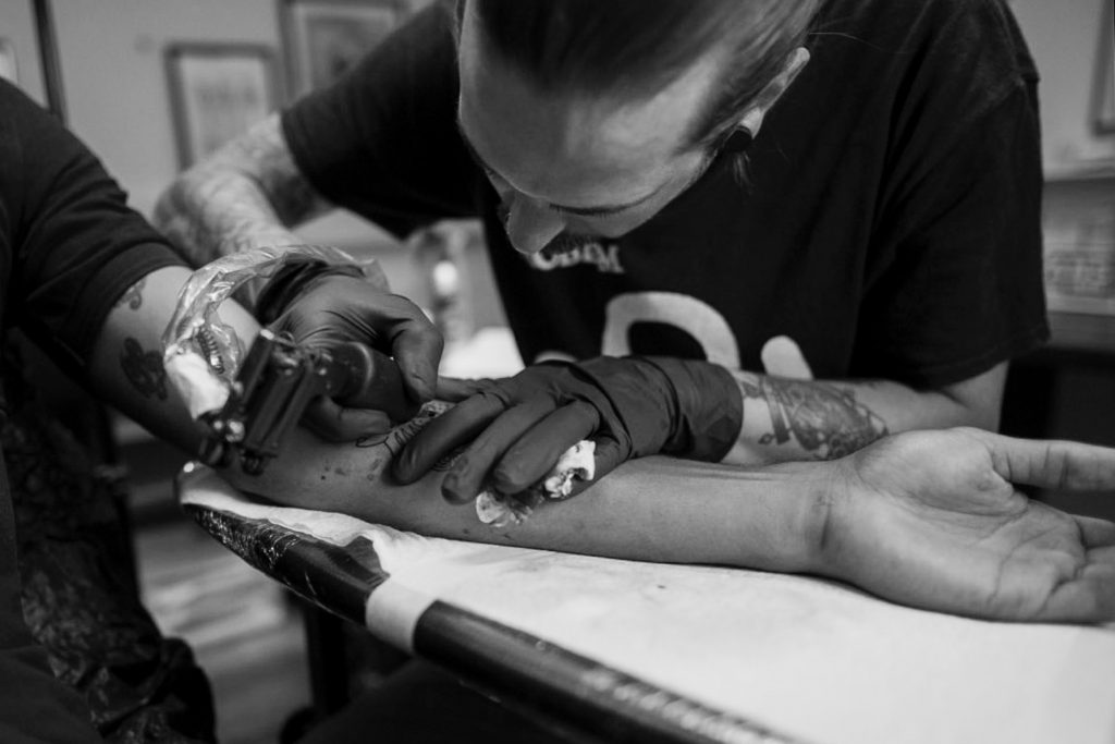 Tattoo Artist Steve Little Fingers working