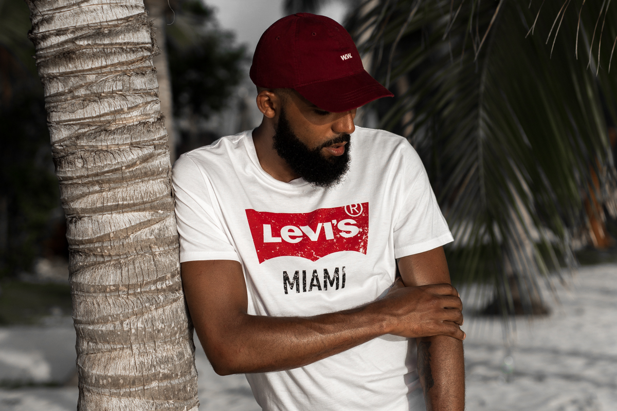 Levi's Miami Shirt worn by Jean-Claude Mpassy