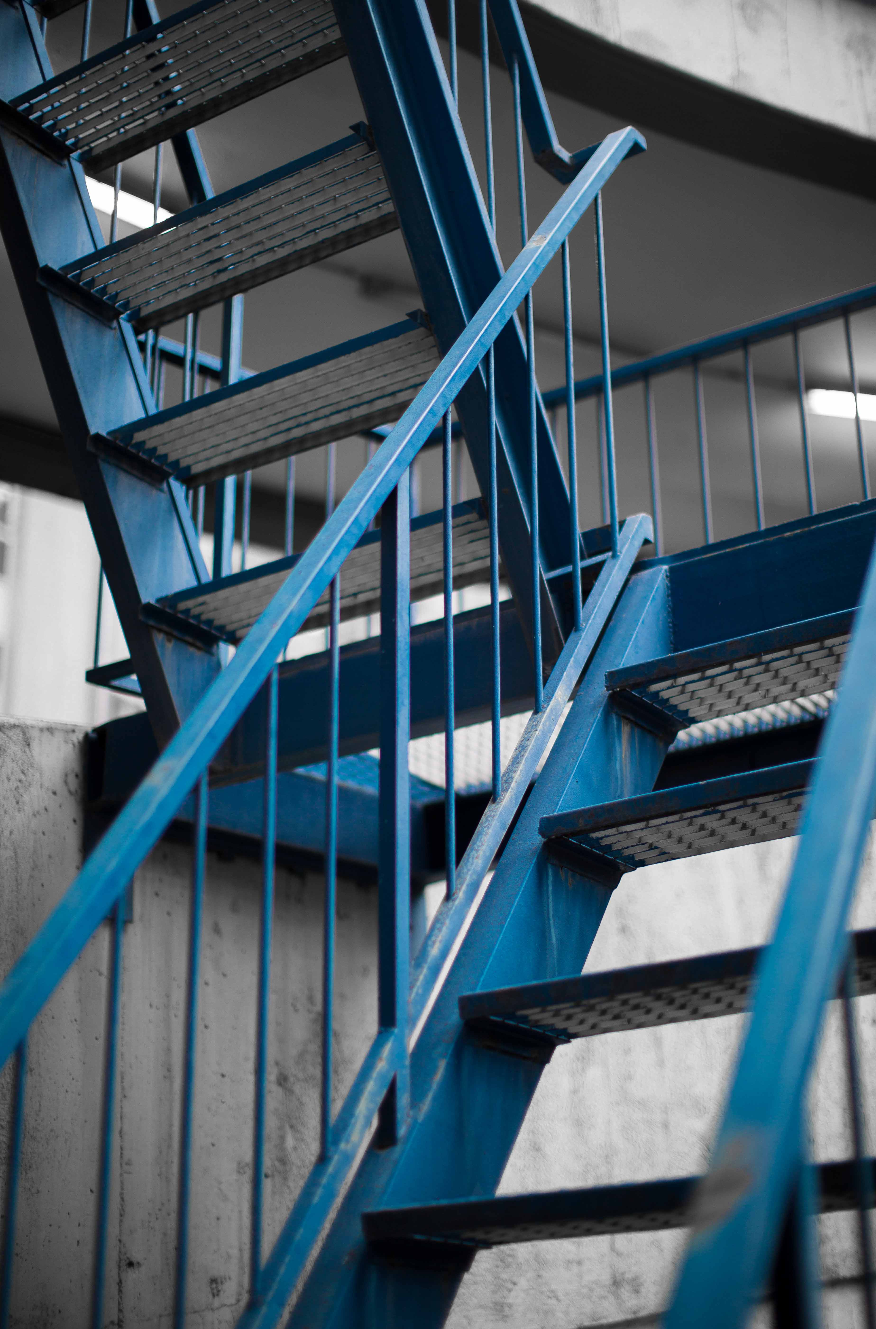Street Photography: Blue Stairs in Vienna