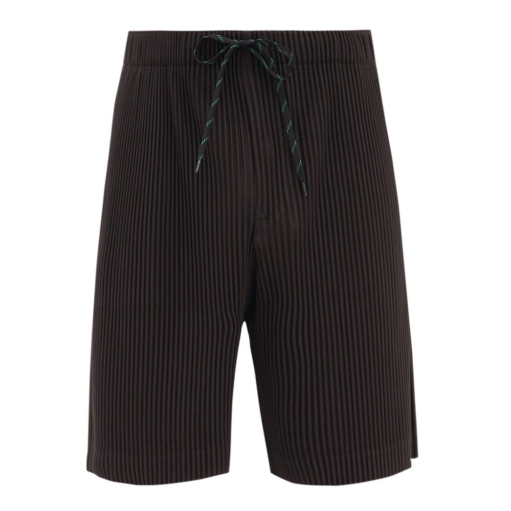 Männer-Shorts: Kurze Hosen für den Sommer - Wie man sie trägt und kombiniert